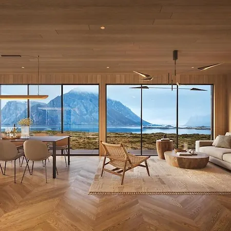 11 - Amazing In Lyngvaer *