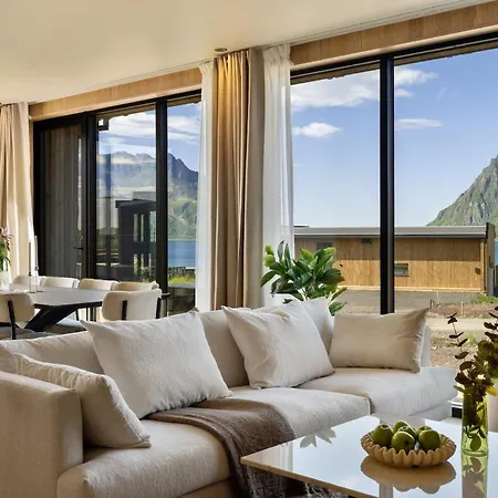 11 - Amazing In Lyngvaer * Storoya