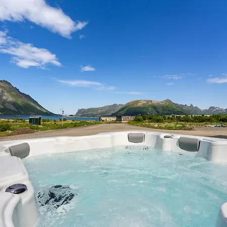11 - Amazing In Lyngvaer Vakantiehuis *