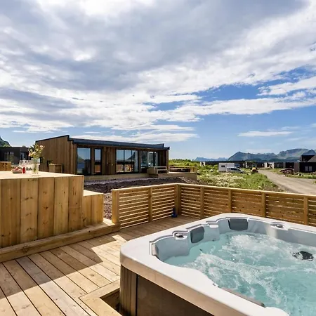 11 - Amazing In Lyngvaer Vakantiehuis