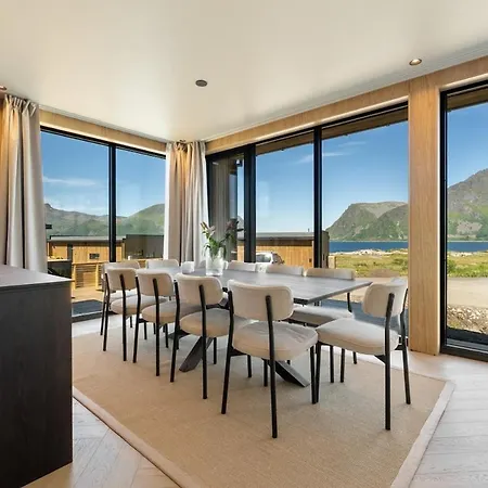 11 - Amazing In Lyngvaer Vakantiehuis *