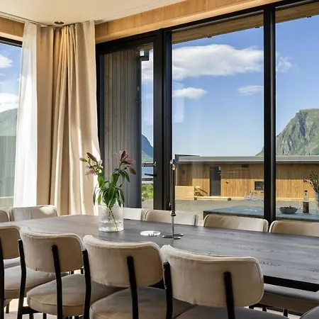11 - Amazing In Lyngvaer *