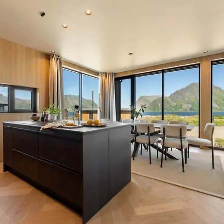 11 - Amazing In Lyngvaer Vakantiehuis Storoya